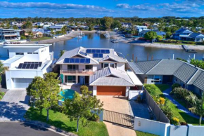 Large Canal-front House at Mooloolaba